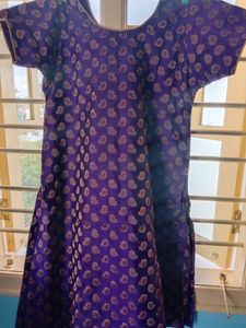 price drop: beautiful never worn ethnic blue kurtha, can be paired with gold colour legging/sharara