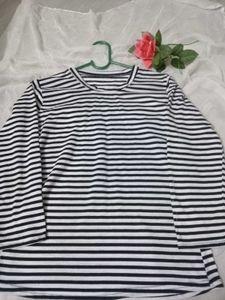 Black and white striped tee