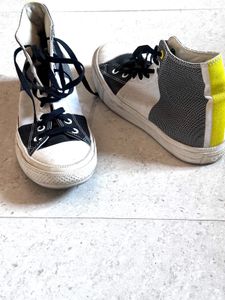 Converse Chuck Taylor II (Lunarlon) Sneakers