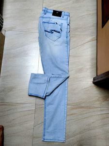 Stylish Light Wash Jeans