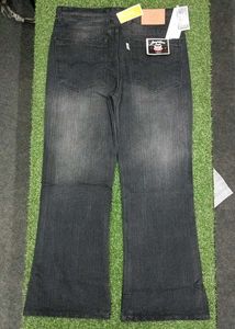 Baggy Bootcut Jeans....