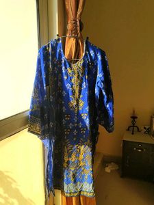 Pakistani Blue &amp; Yellow Printed Duppatta Kameez