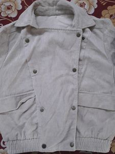 Beige Colored Corduroy Jacket With Balloon Sleeves And Fit