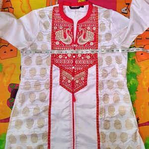 NEW OFF WHITE &amp; RED COMBINATION KURTI WITH LAGGING