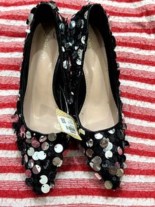 Stelatoes Sparkly Black Ballerinas