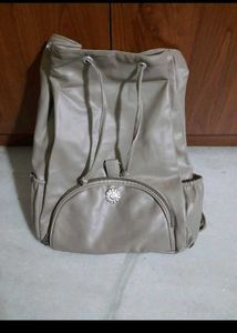 🆕 Grey Backpack 🎒