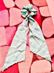 Combo set - Scrunchie with Pearl Detail and a Pear