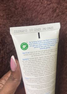 The Moms Co Turmeric Facewash