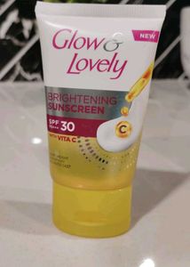 Glow Lovely Brightening Sunscreen SPF PA++++ 30