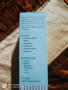 Free Face Wash Dot &amp; Key Blueberry Hydrate Toner