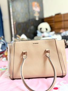 Van Heusen Handbag | Very Good Condition |Spacious