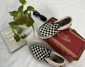Old Shook Vans