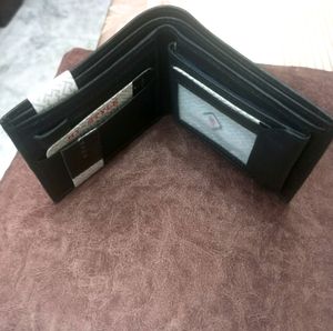 Hi-Style Leather Wallet
