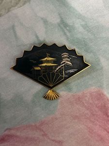 Sale!!Vintage Fan Brooch