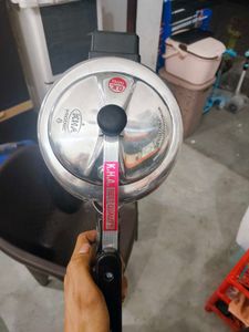 Deson Cook Pressure Cooker - Vintage Kitchen Gadge
