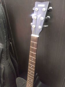 Yamaha Acoustic Guitar FS100C