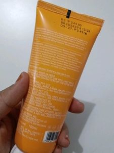 Dot &amp; Key Vitamin C Face Wash