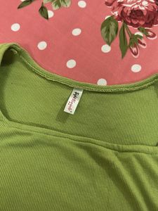 Green Long Sleeve Top