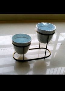 UNIQUE FLOWER POT