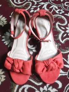 Pretty Dressberry Sandals..❤️