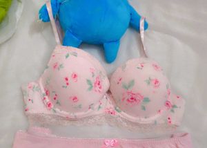 Floral Padded Bra With Beautiful Penty