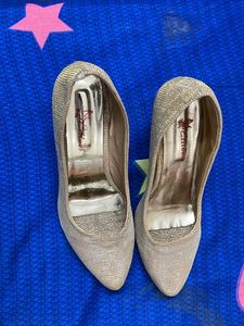 partywear golden heels bellie