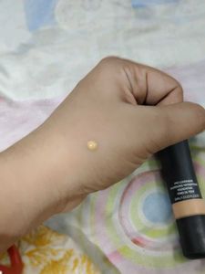 MAC Pro Longwear Foundation