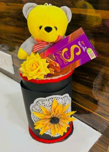 Chocolate &amp; Teddy Gift Hamper