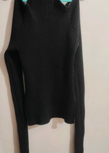 Chic Cold Shoulder Knit Top