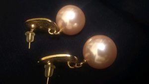 Trending Pearl Drop Earing