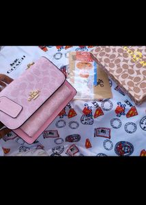pink coach bag 💕