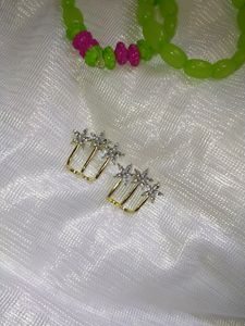 Korean Trident Earring ✨💚