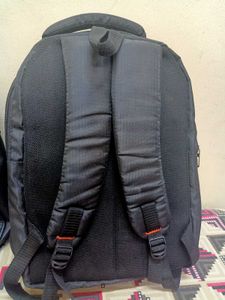 Safari Black Casual Backpack – Sleek &amp; Practical