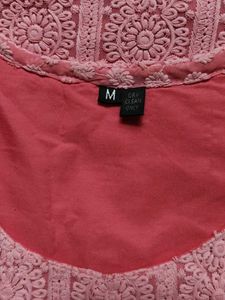 Elegant Pink Embroidered Kurta