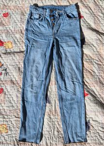 Light Wash Straight Leg Jeans