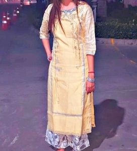 Wishful Sunshine Embellished Kurta