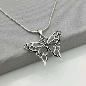 Butterfly Necklace & Bracelet Set