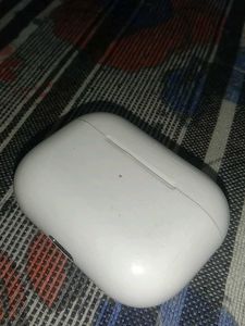 AirPods White Colour