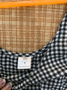 Checkered crop Top(never Worn)