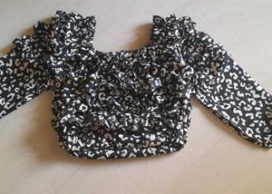 Off-Shoulder Leopard Print Top