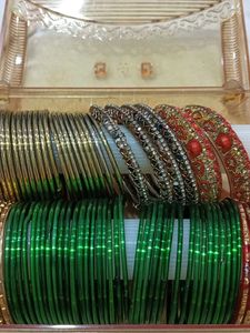 Bangles Combo With Box