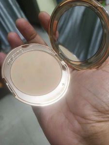 Charlotte Tilbury Medium Compact - Full Size