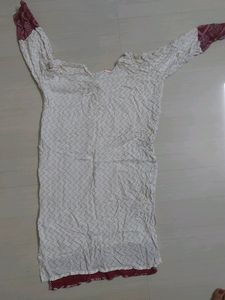 Female Kurthi.