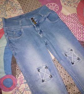 Women Fashionable Jeans