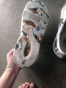 Marble Design Comfort Clogs