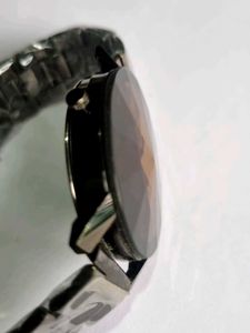 Gorgeous Looking Brand New Watch with Packing