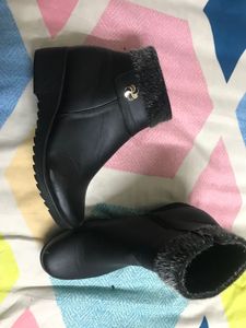 Black Winter Wedge Booties