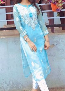 Chikankari Kurti With Attached Lining