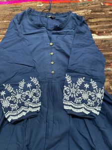 Elegant Navy Blue Embroidered Kurta