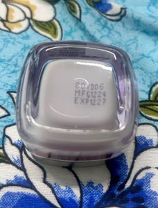 L&#39;Oreal Revitalift Hyaluronic Acid Cream